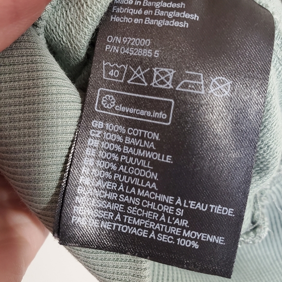 Divided Long Sleeve Top Sauge Green Minimalism Strive only for Perfection - Picture 3 of 3